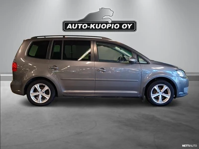 Volkswagen Touran 2011, photo 2/16