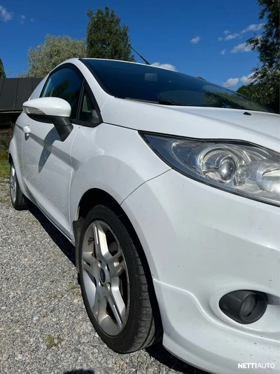 Ford Fiesta Sport 1,6TDCi 90hv Sport 2010, photo 6/24