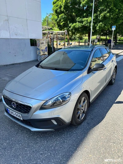 Volvo V40 Cross Country D4 Summum aut 2016, photo 1/13