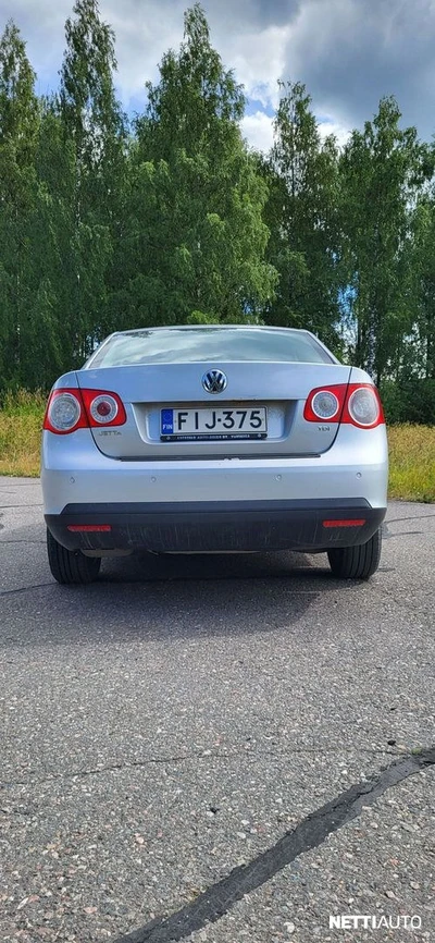 Volkswagen Jetta 2008, kuva 5/13