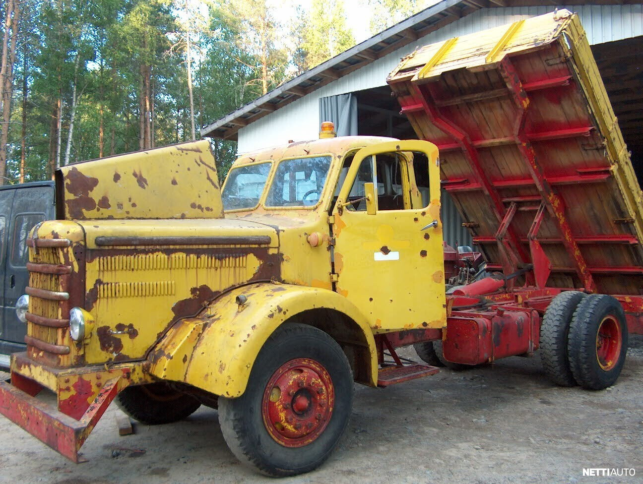 Sisu KB-24