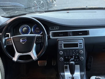 Volvo V70 2,5FT R-Design aut 2010, kuva 4/4