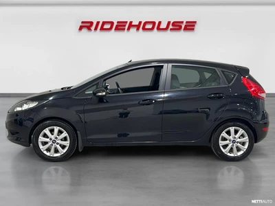 Ford Fiesta 1,25 82 hv Trend M5 5-ovinen 2012, photo 6/26