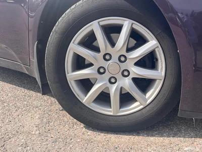 Toyota Avensis 2010, kuva 2/10