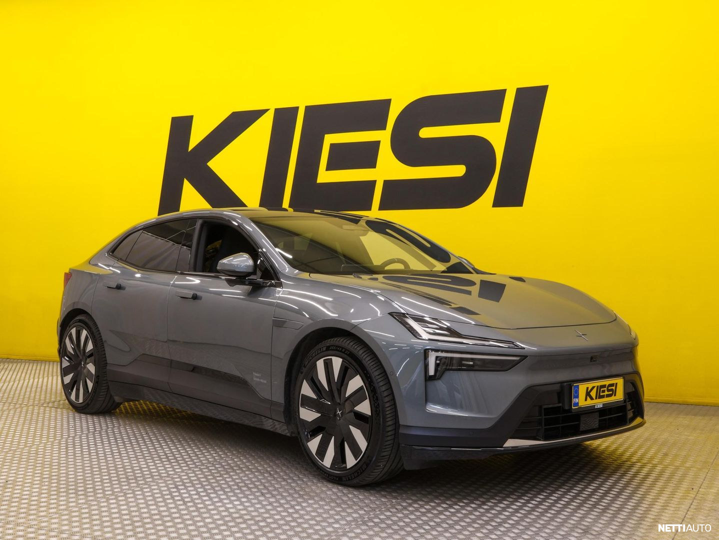 Polestar 4