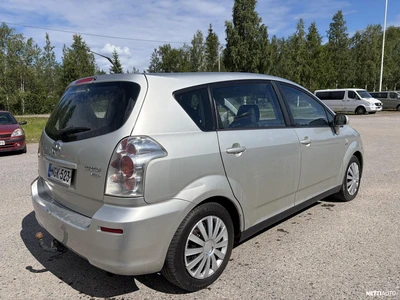 Toyota Corolla Verso 2.0 D4D Linea terra 2005, kuva 4/11