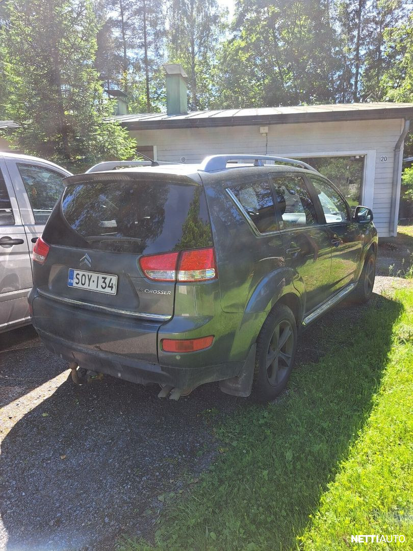 Citroen C-Crosser