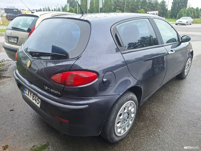Alfa Romeo 147 2003, photo 7/9