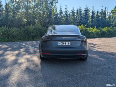Tesla Model 3 Long-Range Dual Motor AWD 2019, kuva 5/19