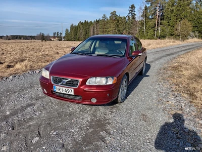 Volvo S60 2,4 (140) Momentum aut 2007, kuva 3/20