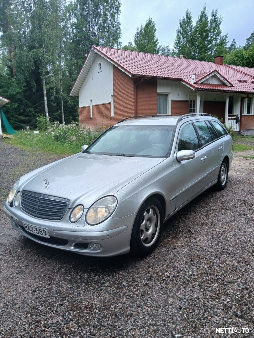 Mercedes-Benz E 200