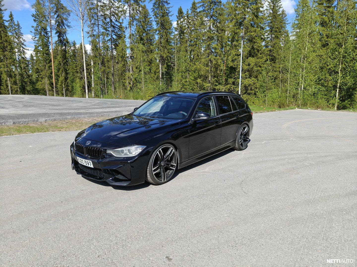 BMW 330