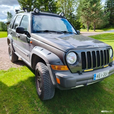 Jeep Cherokee 2,8 dies, KJ 2005, photo 1/8