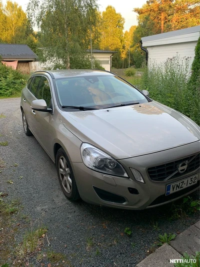 Volvo V60 2013, kuva 1/3