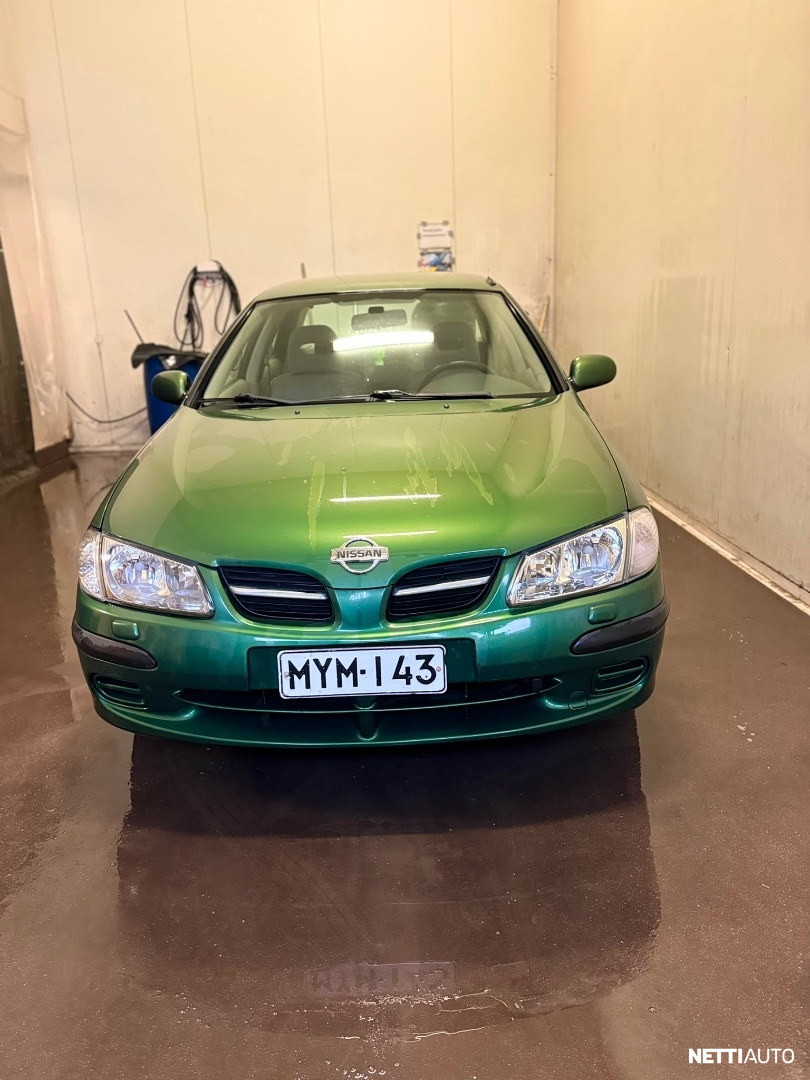 Nissan Almera