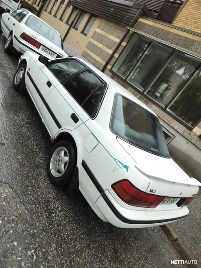 Toyota Carina II 1991, kuva 4/4