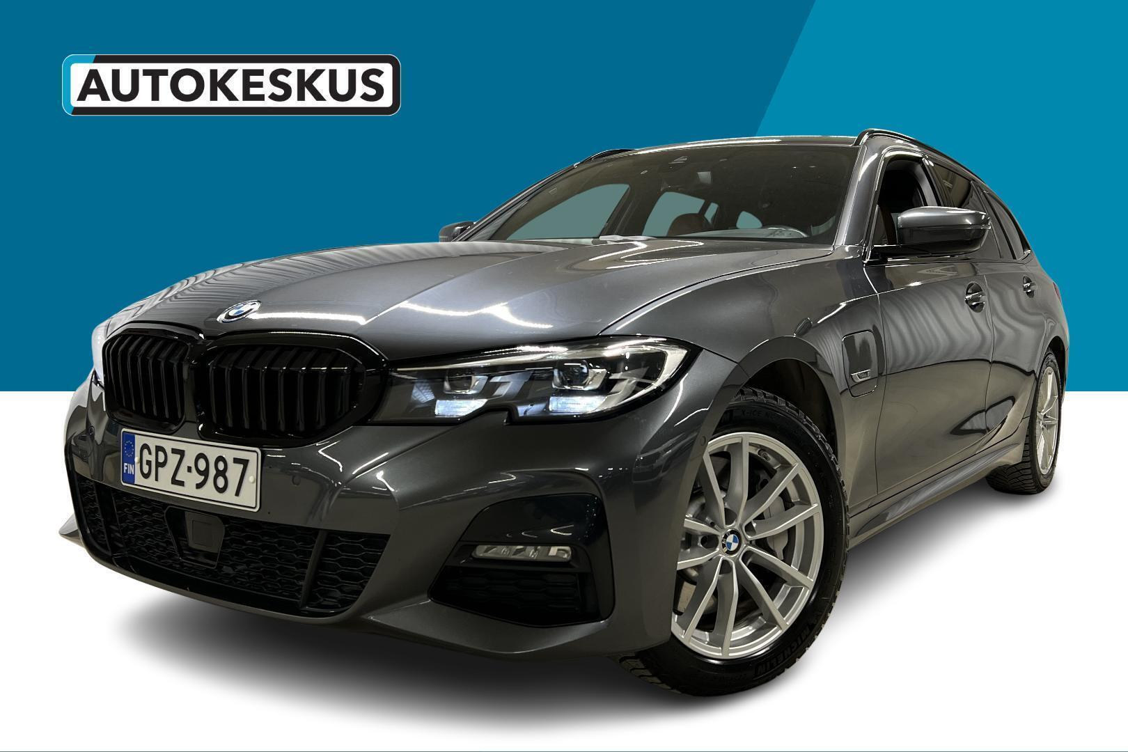 BMW 330