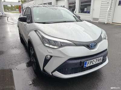 Toyota C-HR 1,8 Hybrid Intense Edition 2022, photo 2/8