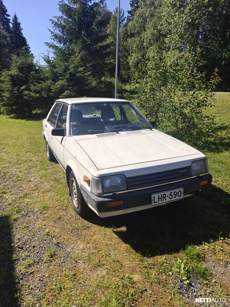 Mazda 323