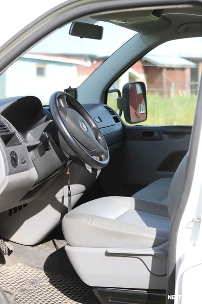 Volkswagen Transporter HEVOSKULJETUSAUTO 2011, photo 6/11