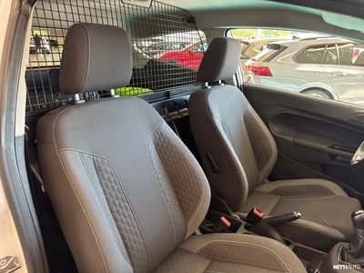 Ford Fiesta Van 2017, photo 5/21