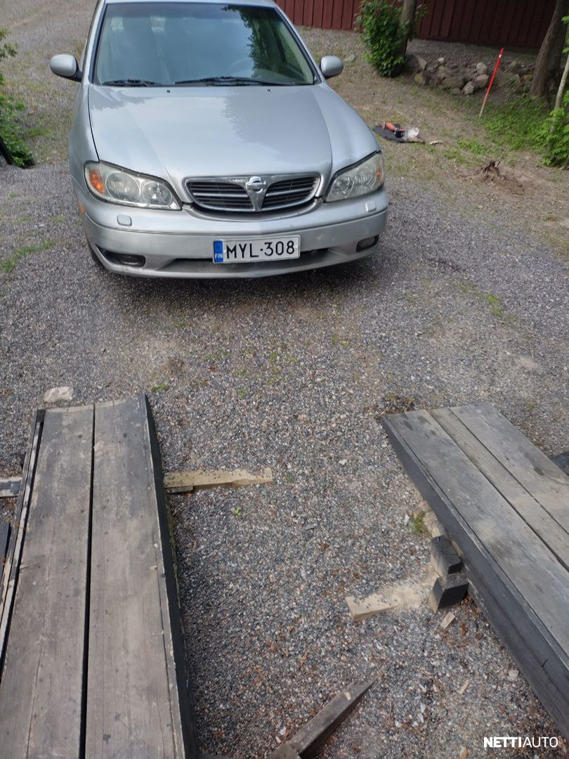 Nissan Maxima
