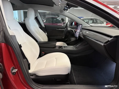 Tesla Model 3 2020, kuva 4/15