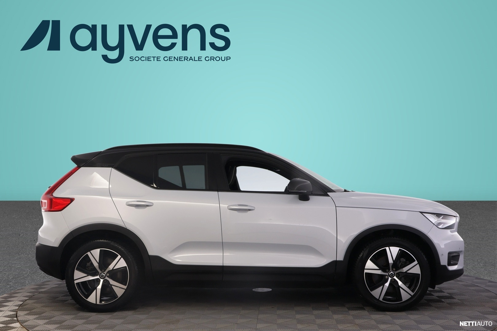 Volvo XC40 2021, photo 3/19