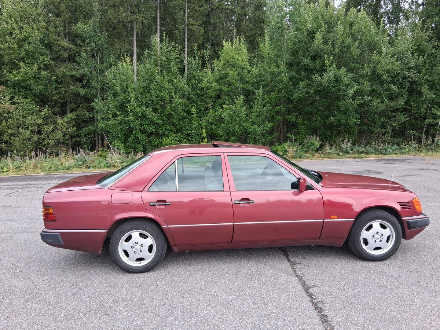 Mercedes-Benz 300