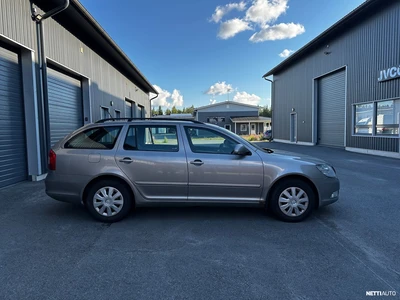 Skoda Octavia 2012, kuva 4/21