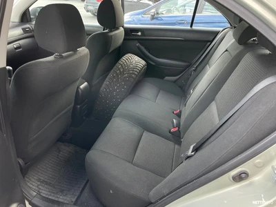 Toyota Avensis 2004, kuva 6/10