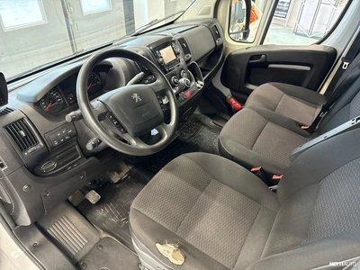 Peugeot Boxer L2H2 335 BlueHDi 120 S&S 2023, photo 6/21