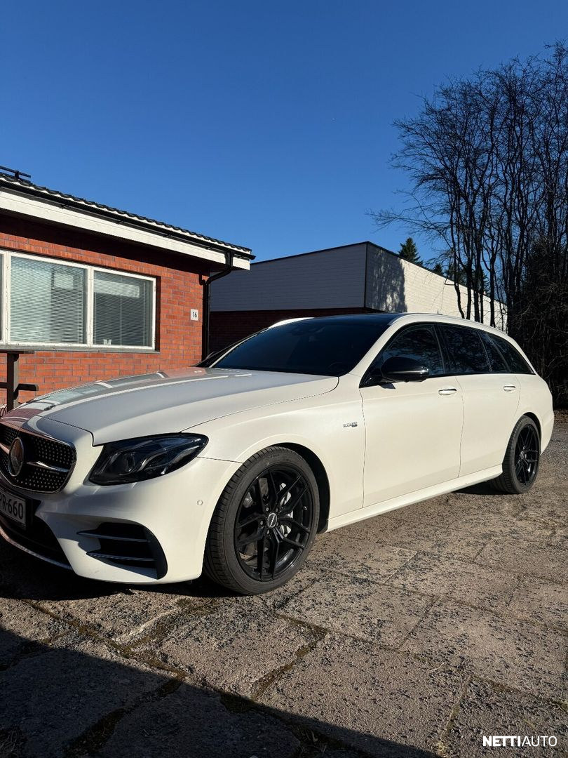 Mercedes-Benz E 43 AMG