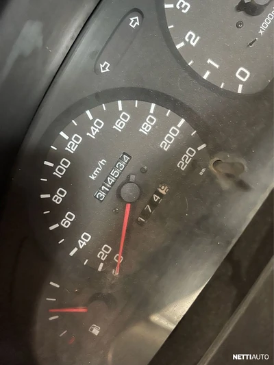 Nissan Almera 1,6 SLX Sedan 2000, kuva 8/8