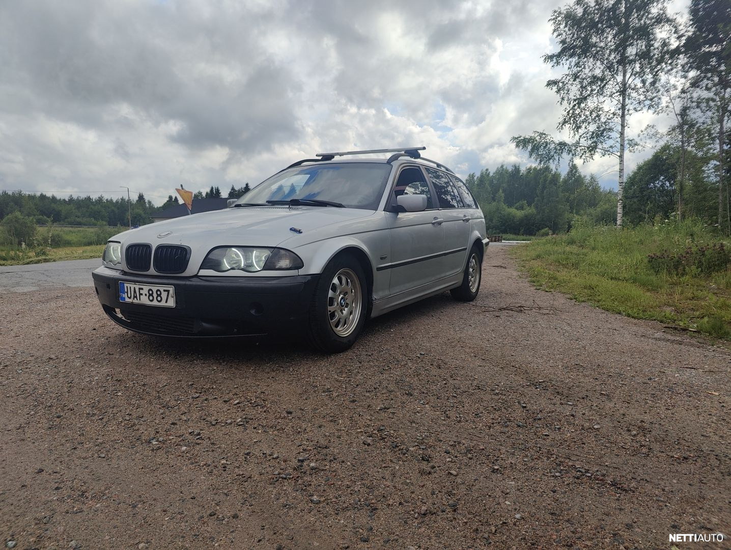 BMW 320