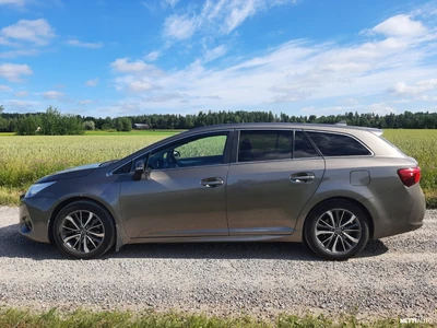 Toyota Avensis 2016, kuva 6/10