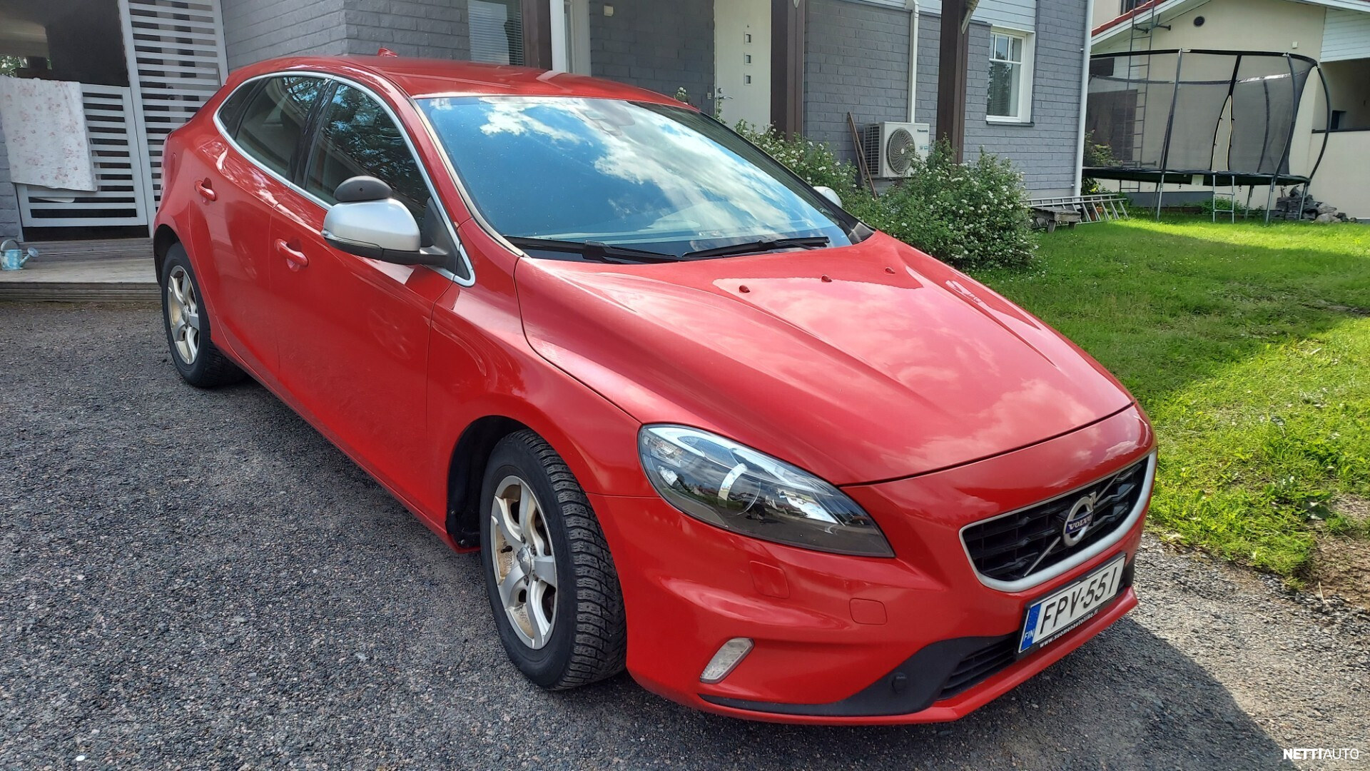 Volvo V40