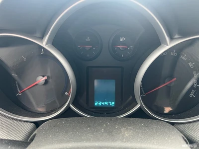 Chevrolet Cruze 4-ov LS 2,0D 92kW MT5 2010, kuva 4/7