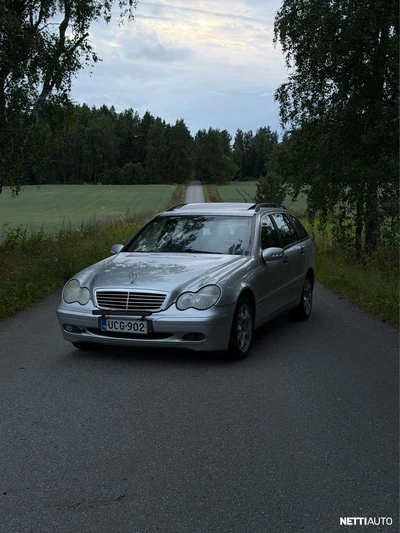 Mercedes-Benz C 200 Kompressor 2003, kuva 1/10
