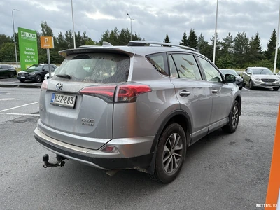 Toyota RAV4 2017, kuva 3/7