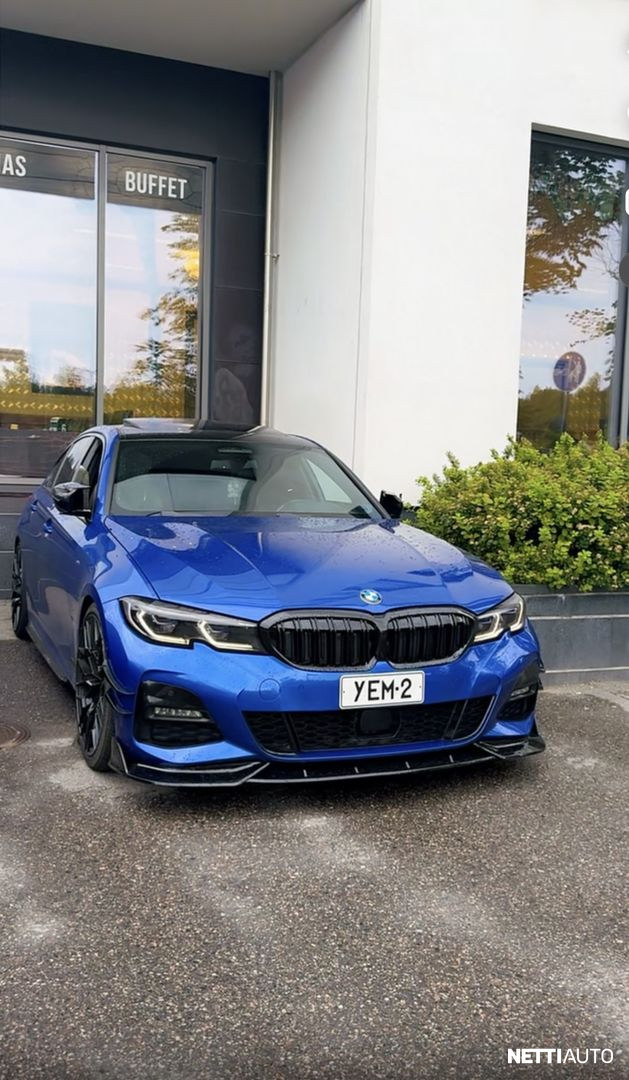 BMW 330