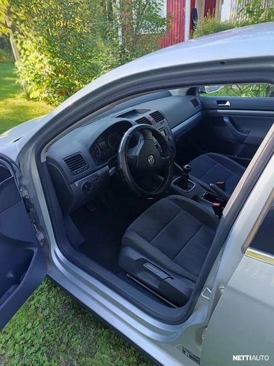 Volkswagen Jetta 2006, kuva 6/17