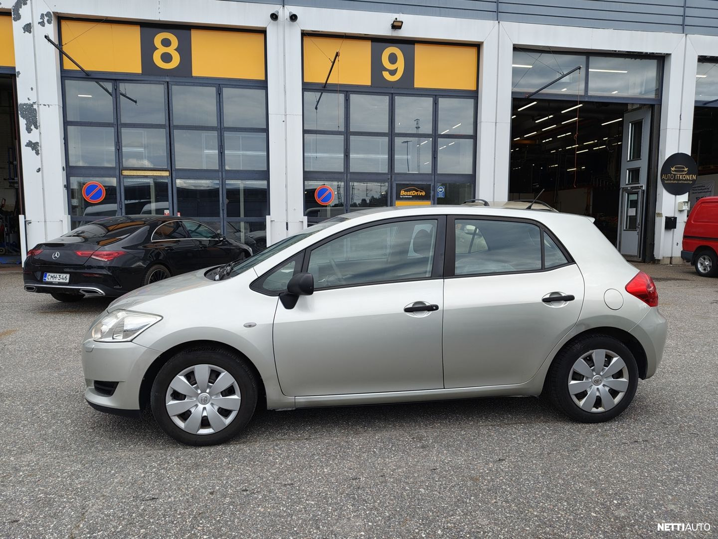 Toyota Auris 2007, photo 2/17