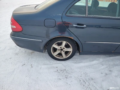 Mercedes-Benz E 2004, photo 4/5