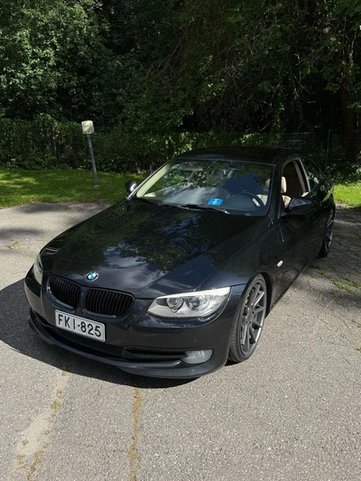 BMW 325 2010, kuva 3/24