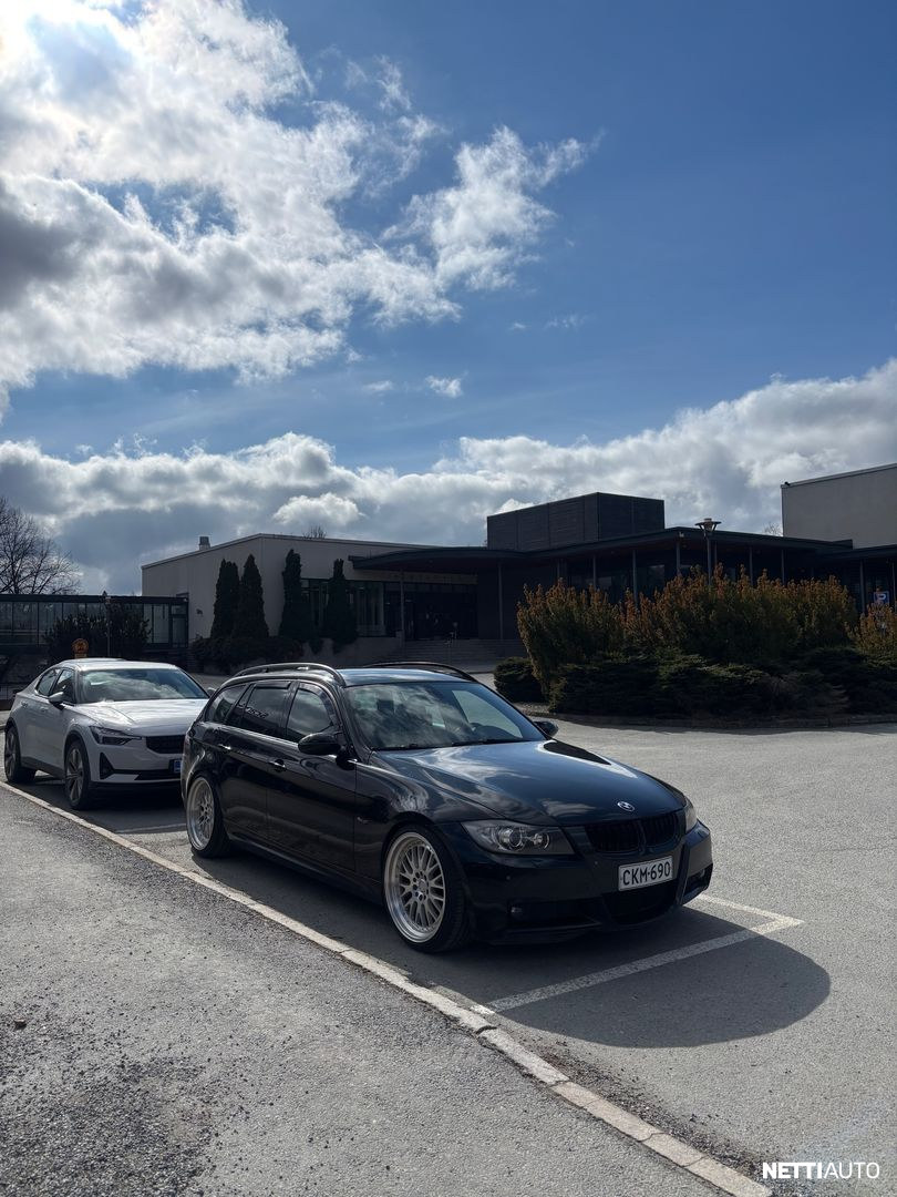 BMW 335