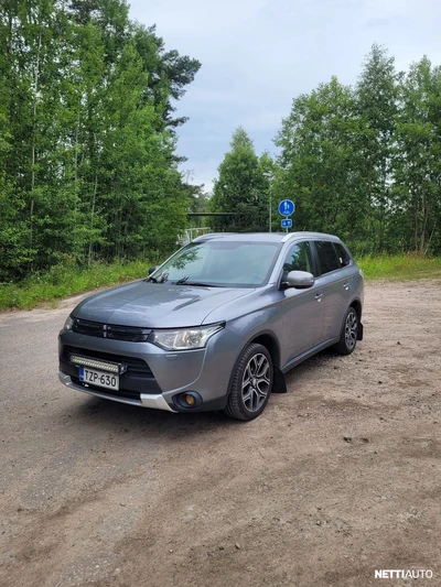 Mitsubishi Outlander 2015, photo 1/16