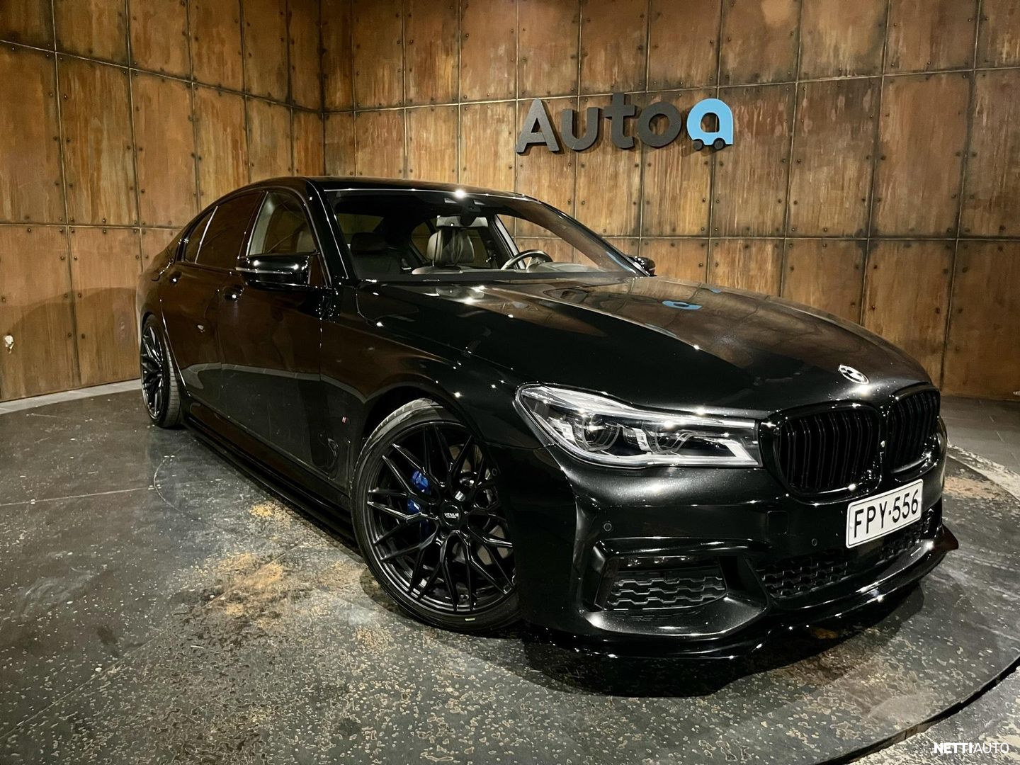 BMW 740