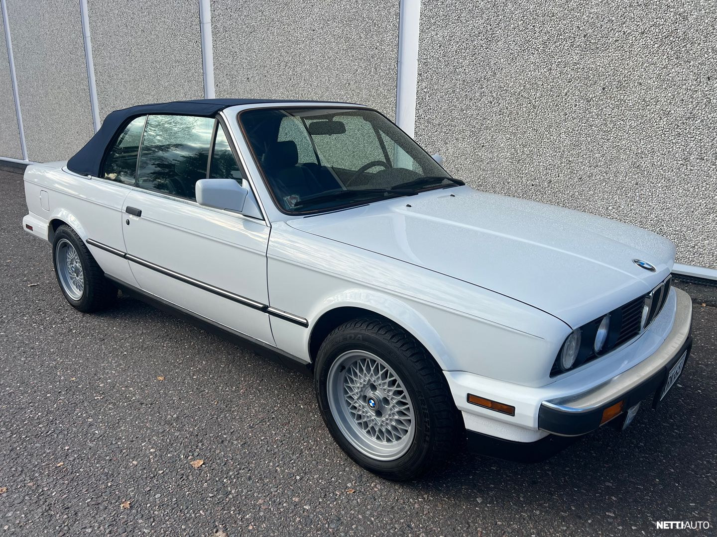 BMW 325
