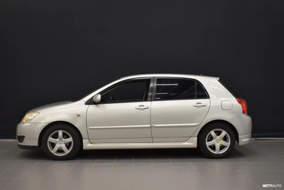 Toyota Corolla 2005, kuva 3/26